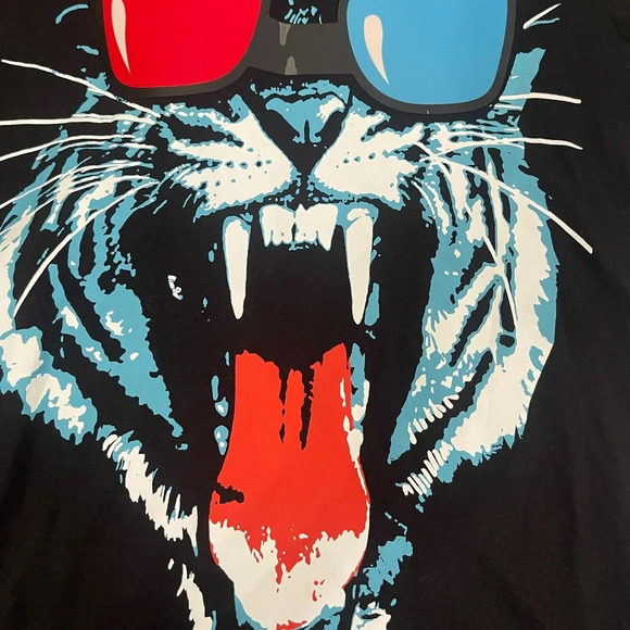 LED T Shirt Sound Activated Glow Shirts Light up Equalizer Tiger Design Small - Picture 2 of 11